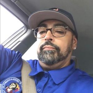 Meet your Posher, Manuel